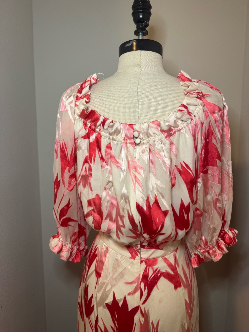 Saloni Olivia dress in the Rainbow Coral - Picture 6 of 10